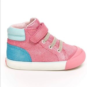 Stride Rite Dune Sneaker